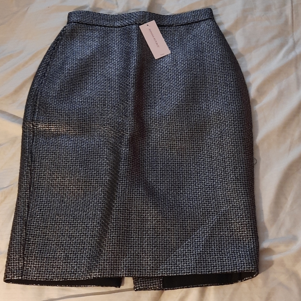 Banana Republic Silver tweed skirt sz 00